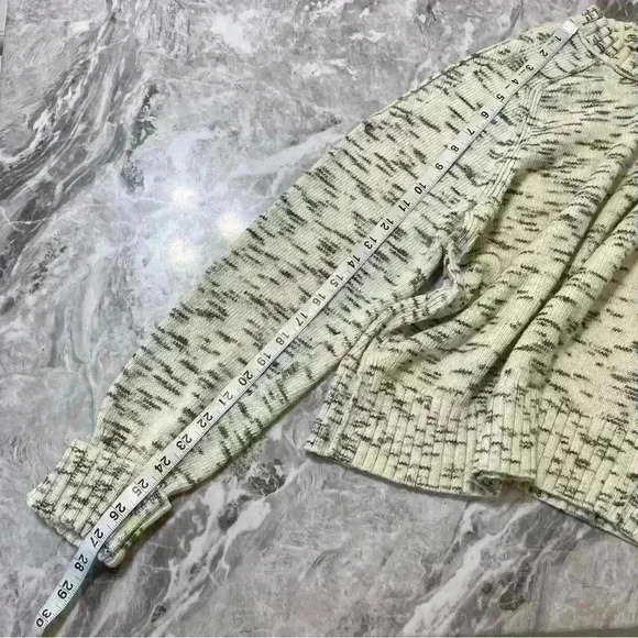 J.Crew Speckled Cotton Sweater Womens Size Large Pullover Cream Gray Style H4658 - Picture 6 of 9